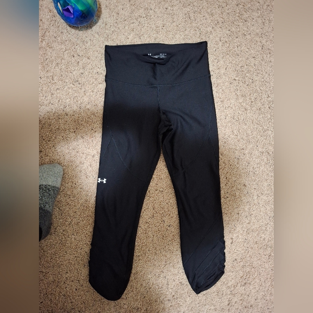 Under Armour Black capris (m)